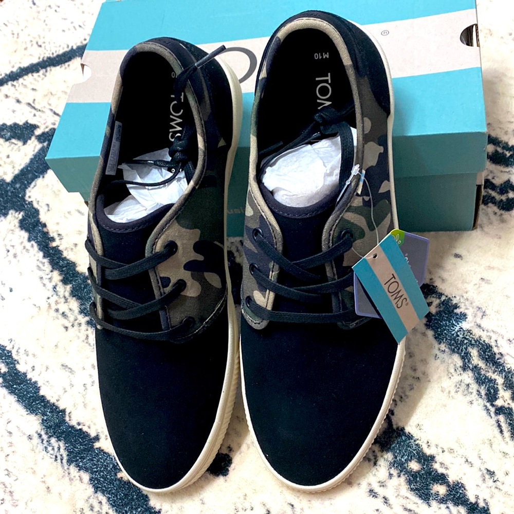 Toms Sneakers
